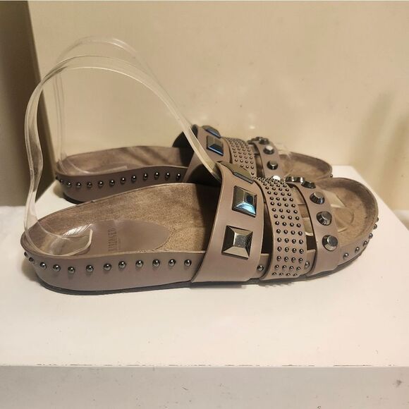 Ivy Kirzhner Gray Leather Strappy Slide Sandals w/Silver Matte studs Sz.7 $345